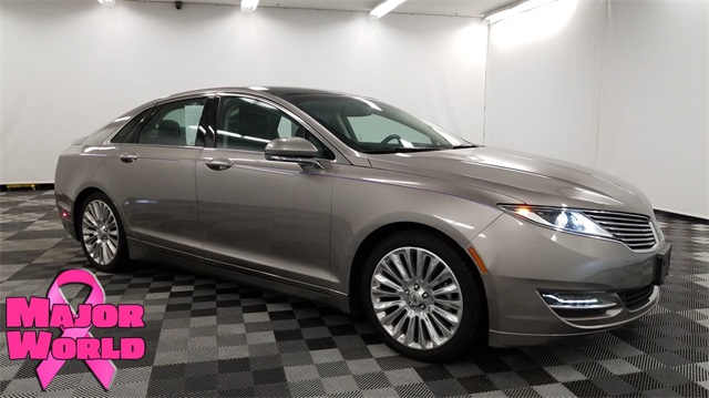 Pre Owned 2016 Lincoln Mkz Base 4d Sedan In Long Island City M43951