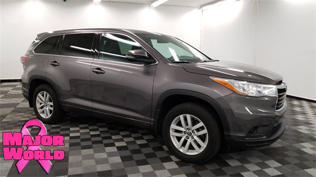 Pre Owned 2016 Toyota Highlander Le V6 4d Sport Utility In Long Pre Owned 2016 Toyota Highlander Le V6