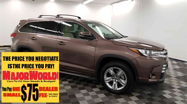 Pre Owned 2017 Toyota Highlander Limited 4d Sport Utility In Long Pre Owned 2017 Toyota Highlander Limited