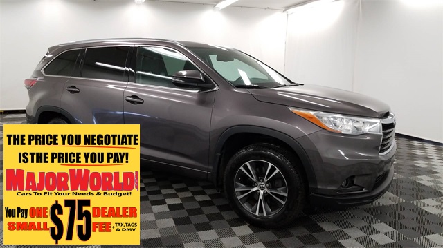 Pre Owned 2016 Toyota Highlander Xle V6 4d Sport Utility In Long Pre Owned 2016 Toyota Highlander Xle V6